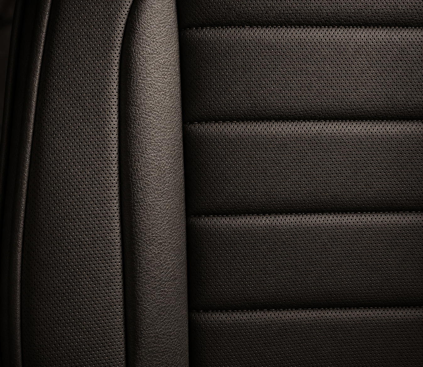 Sitzbezüge Opel Vivaro 2014 - 2019 – Fezz Schwarz – Sitzbezüge aus Kunstleder – perfekte Passform (Sitz/Doppelsitzbank-mit geteilter Sitzfläche und geteilter Rückenlehne der Doppelsitzbank)